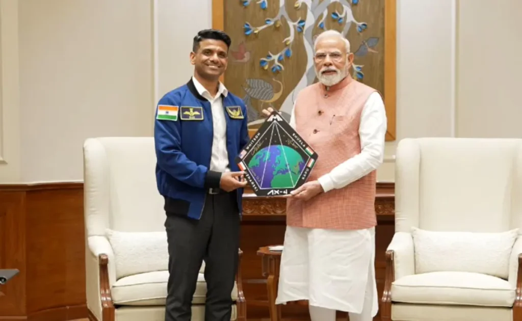 Shubanshu shukla meets PM
